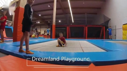 Nouvelle conception standard TUV et ASTM sautant avec de grands blocs de mousse parc de trampoline de terrain de jeu de sports d'amusement d'intérieur